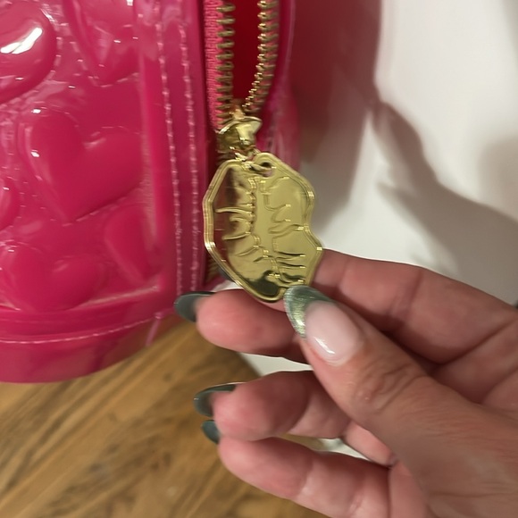 Luv Betsey Johnson 3D Heart Jelly Dome Satchel - Picture 3 of 6